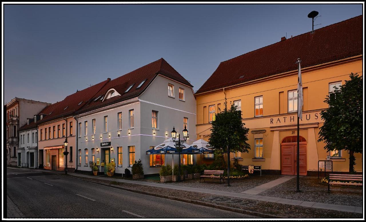 Ratskeller Hotel & Restaurant Lindow Exteriér fotografie